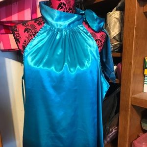 3x sleeveless tie neck. Pretty teal.silky top. Euc